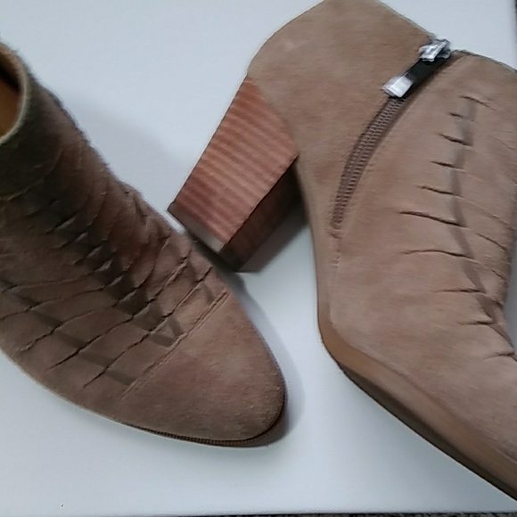 Franco Sarto Shoes - Picture 4 of 8